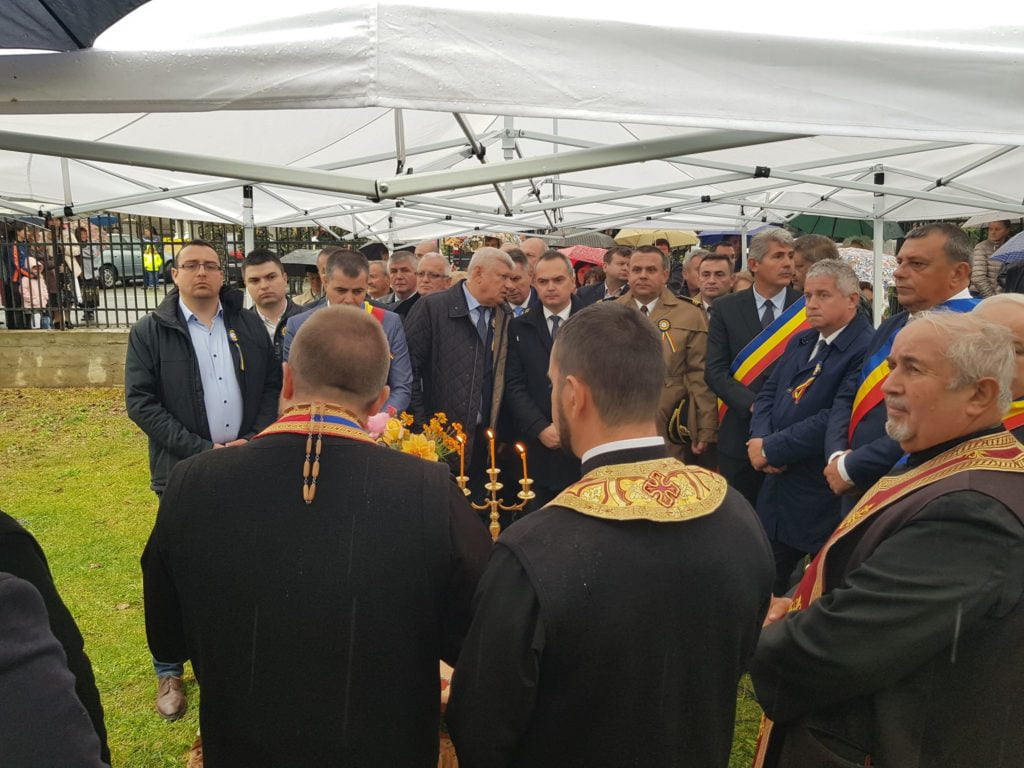 La Someşul Rece a fost inaugurat un monument dedicat Centenarului Marii Uniri. Momentul dezvelirii (VIDEO)