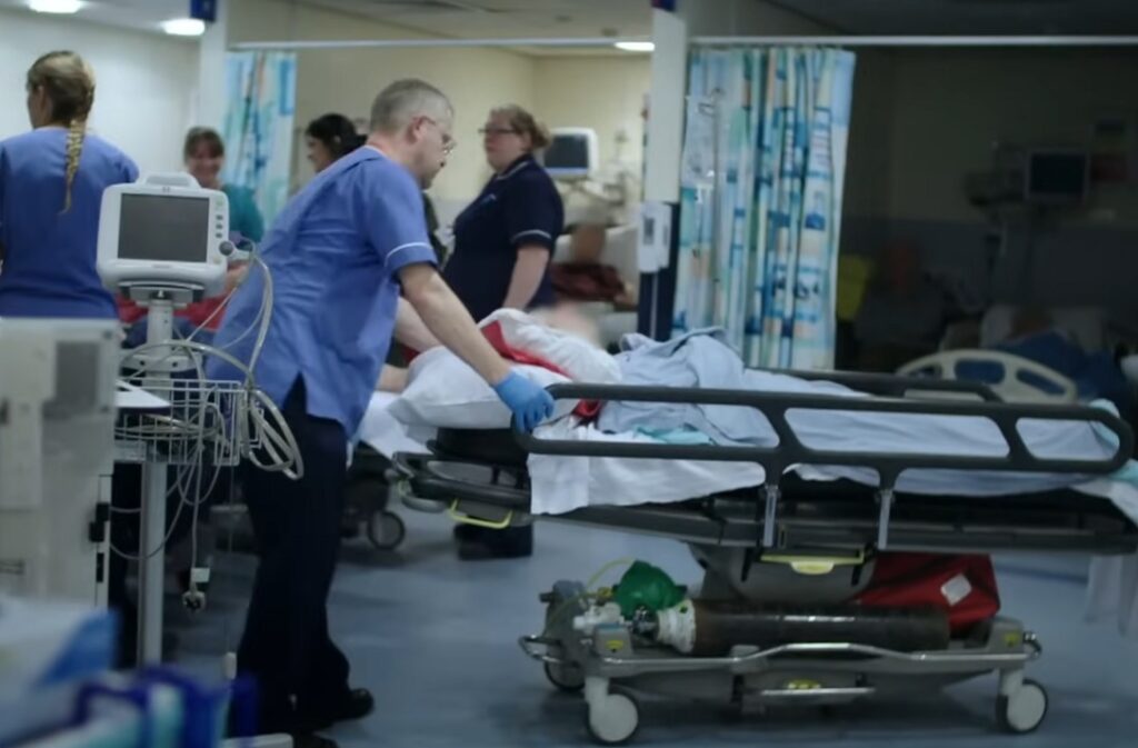 Spitalele din Abrud şi Câmpeni primesc finanţare pentru aparatură şi echipamente medicale