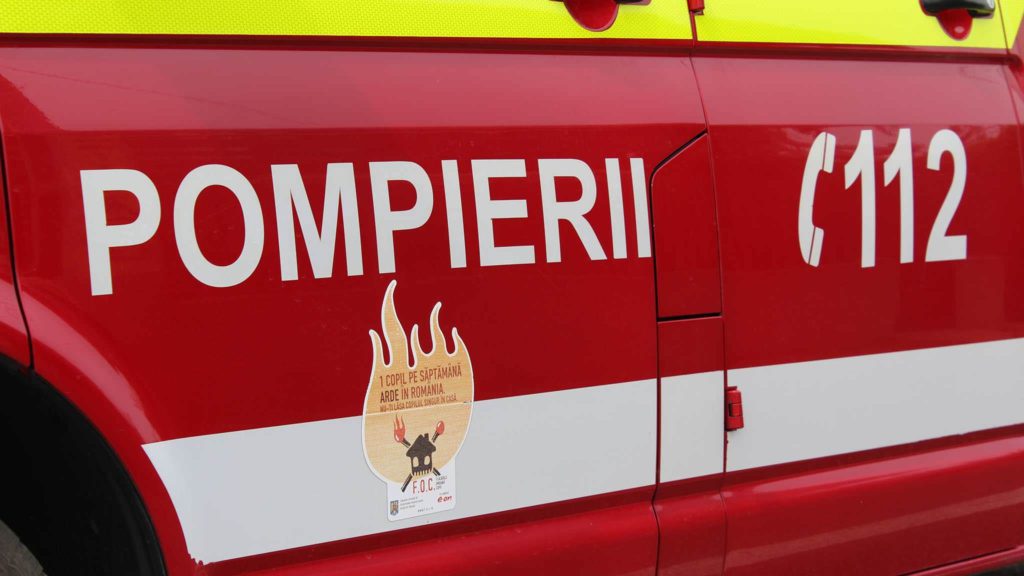 O casă a luat foc în Câmpeni!