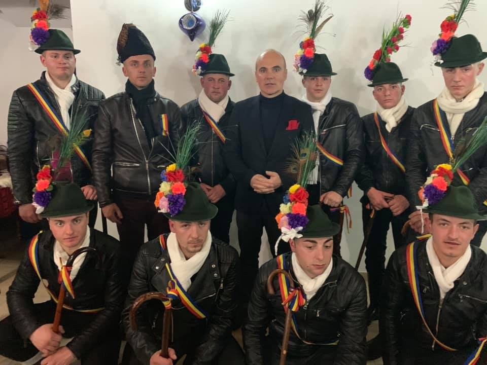 Rareș Bogdan din Mărișel: România NU moare și nici nu se predă! Să nu uitați să iubiți România în fiecare zi!