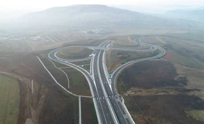 Tronsonul de autostradă Gilău-Nădăşelu are probleme, la doar câteva luni după deschidere!
