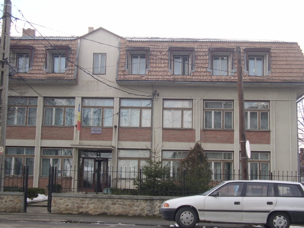 Parchetul Huedin întreabă Consiliul Local Aghireșu, dacă se constituie parte civilă, într-un dosar penal, în care primarul comunei este SUSPECT!