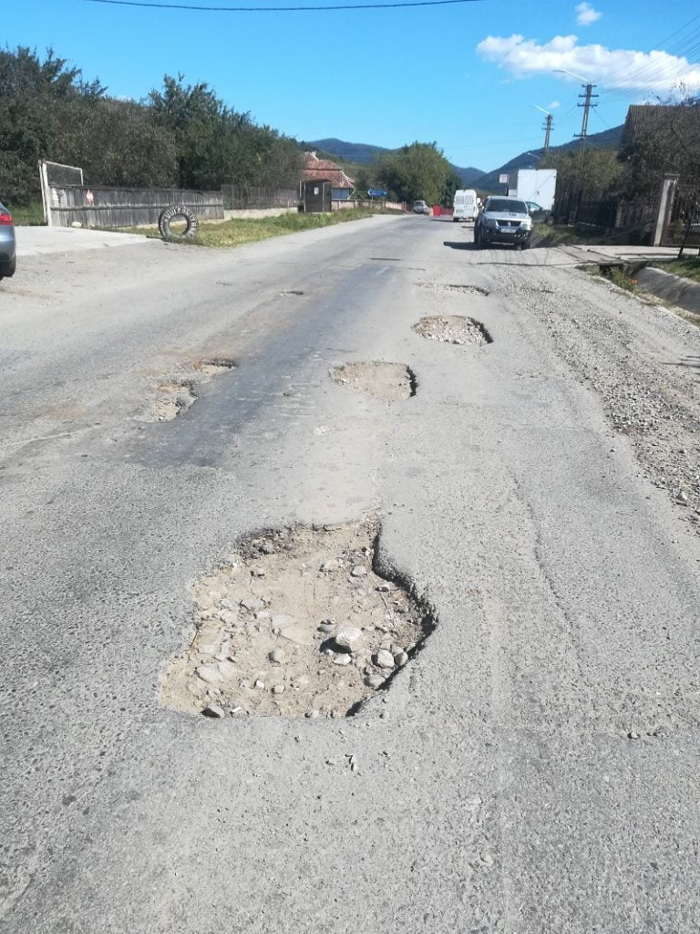 Contractele de reabilitare-modernizare a drumurilor judeţene din zona de munte a Clujului vor fi reziliate Contractele de reabilitare-modernizare a drumurilor judeţene din zona de munte a Clujului vor fi reziliate
