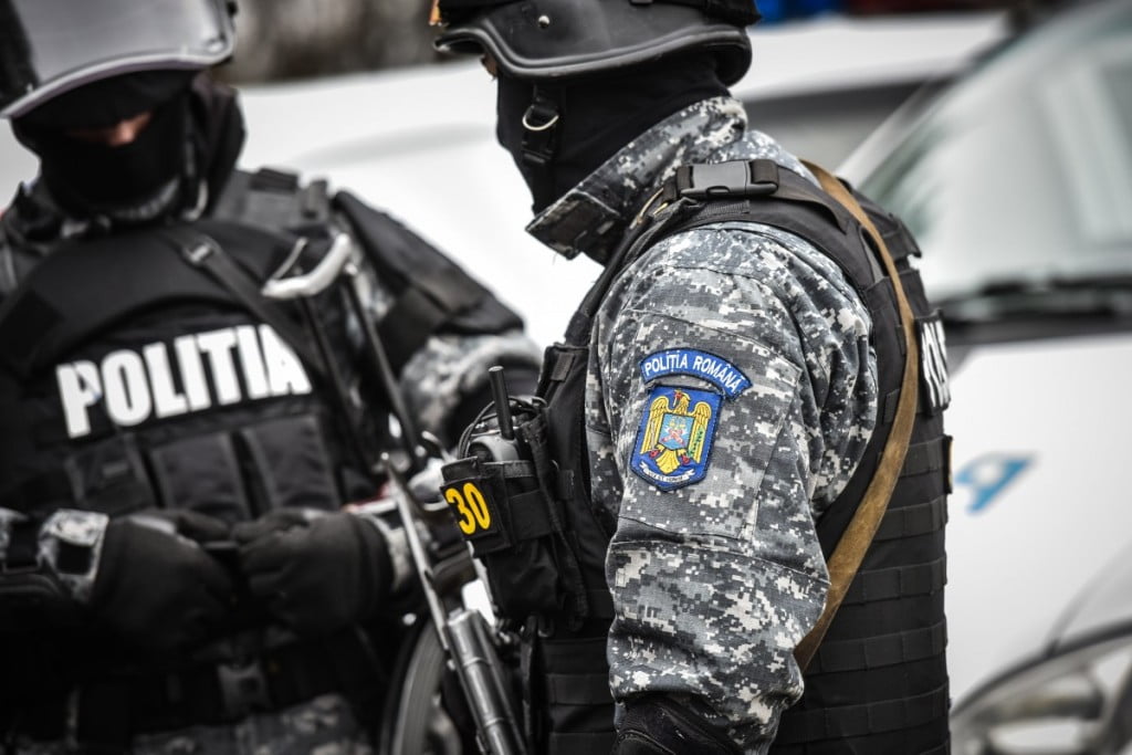 Un tânăr de 31 de ani din Iara este căutat de polițiștii clujeni pentru implicarea într-o hoție în Lopadea Nouă