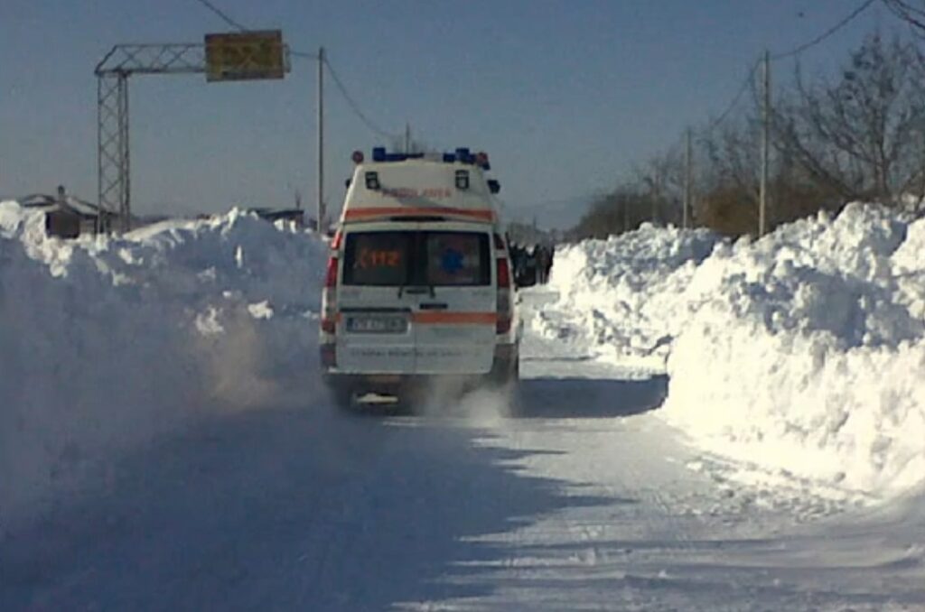 De sâmbătă seara, IARNA REVINE în Apuseni: temperaturile scad drastic, iar ploile, lapoviţa şi ninsoarea îşi vor face simţită prezenţa!