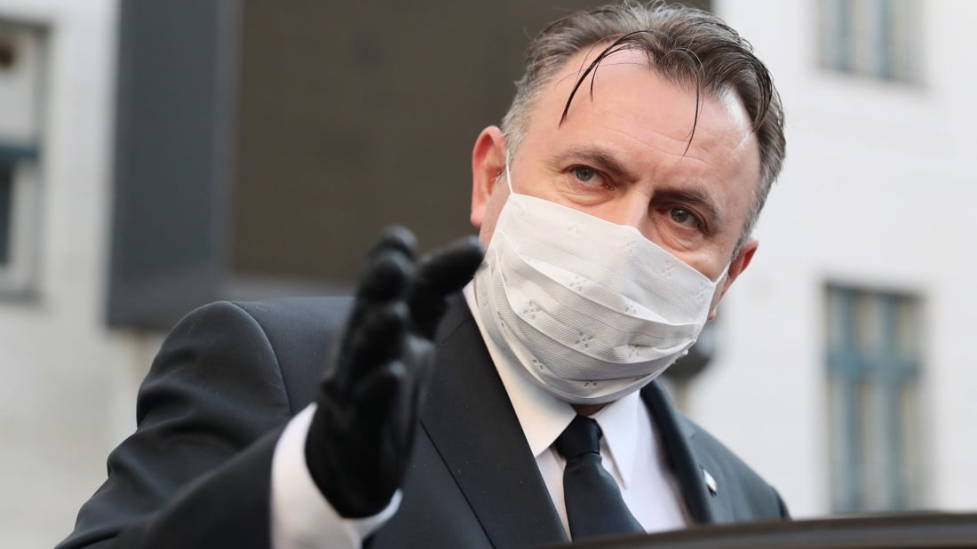 Ministrul sănătăţii, Nelu Tătaru, a anunţat că va trimite Corpul de Control la spitalele din Câmpeni!