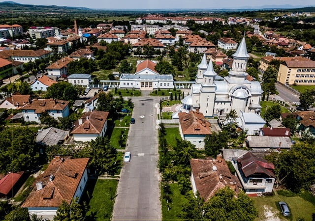 Primăria Ștei și ADD Bihor derulează patru proiecte de investiții în valoare de 6,7 milioane lei la Ștei