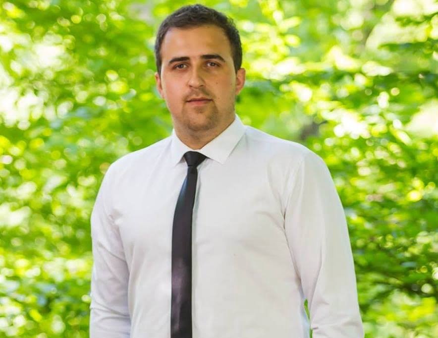 Marius Rof (USR Alba):  Drumurile din Țara Moților arată ca după război, cu cratere imense! Localnicii strâng din dinți, turiştii tot mai puţini!