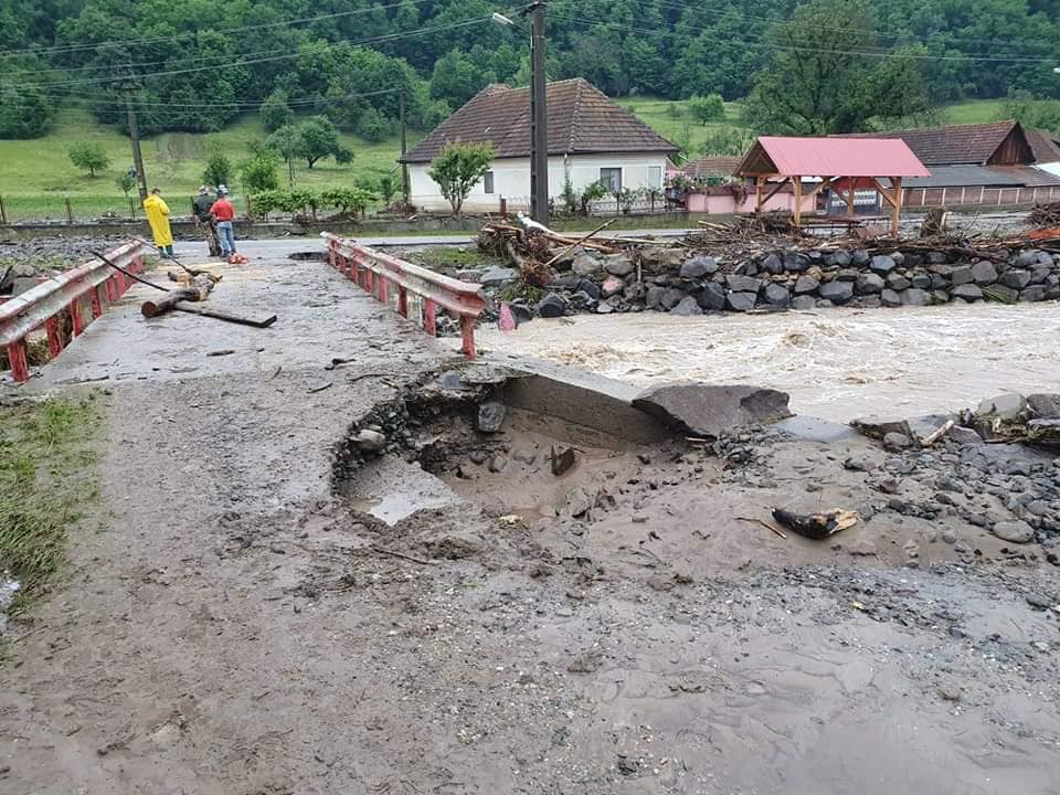 Câți bani au primit de la Guvern localitățile din Metaliferi și Țara Zarandului  în urma pagubelor cauzate de inundații?