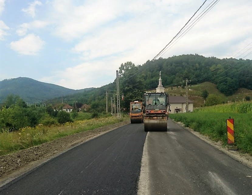 Iustin Cionca: Până la toamnă vom avea primul strat de asfalt, până la Moneasa inclusiv!