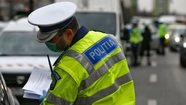 Bărbat de 53 de ani, din Vadu Moților, depistat de poliție la volan într-o mașină neînmatriculată și fără să dețină permis de conducere!