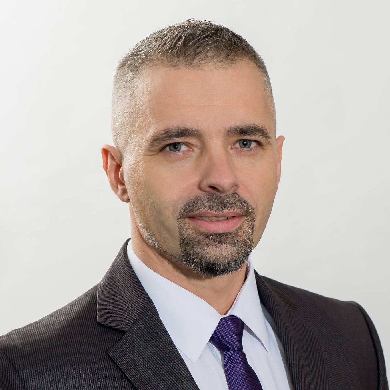 EXCLUSIV: Brădeanul Radu Barb, de astăzi, deputat de Hunedoara!