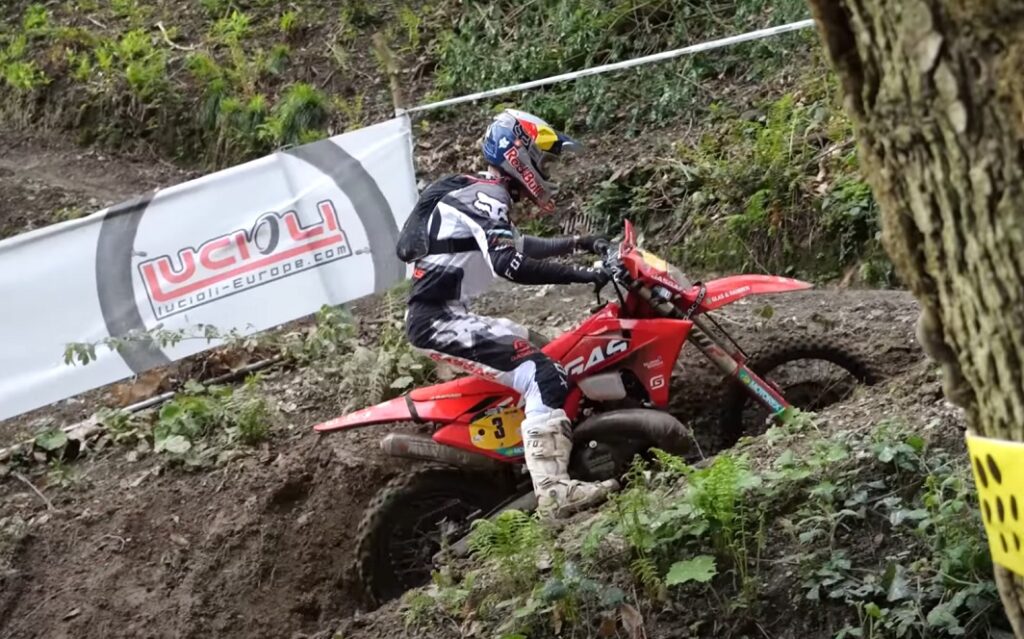 Sebișul este triplu campion național la endurocross