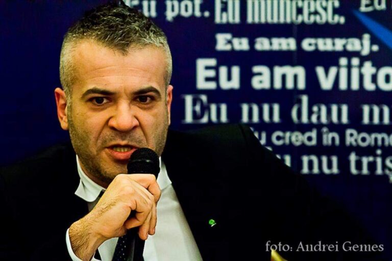 Fost consilier local, Voicu Ienci: Azi doi rudimentari s-au luat la încaierare în Consiliul Local Brad