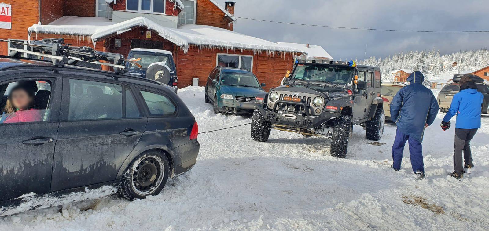 Voluntarii Rescue 4×4 au intervenit în zona Buscat -Băișoara pentru suport la un număr de 11 autoturisme!