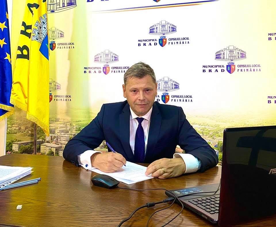 Florin Cazacu despre incidentul de miercuri: Nu girez și nu agreez circul promovat de foarte mult timp de acest personaj