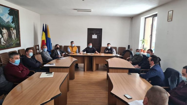Întâlnire de lucru la primăria Câmpeni cu Ion Dumitrel: Soluții pentru un Câmpeni modern și funcțional