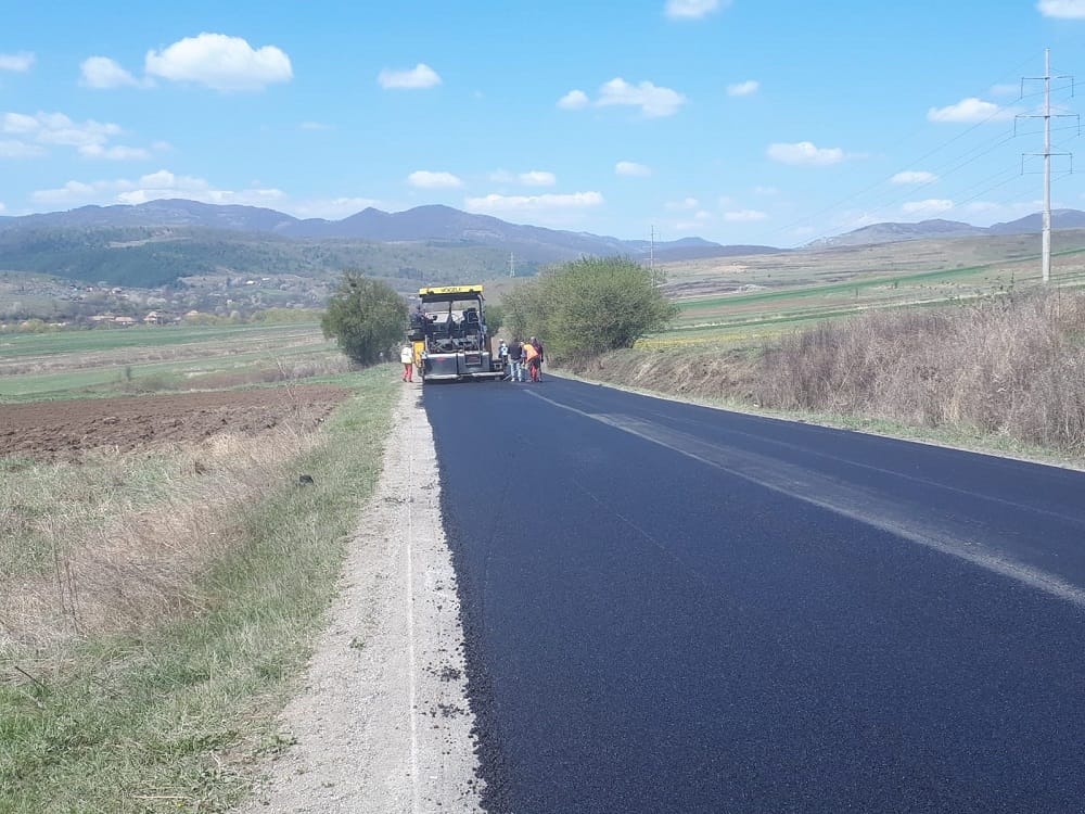 DJ 107 M Luna de Sus – Băișoara – Buru intră din nou în reabilitare! A treime din finanțare sunt bani europeni!