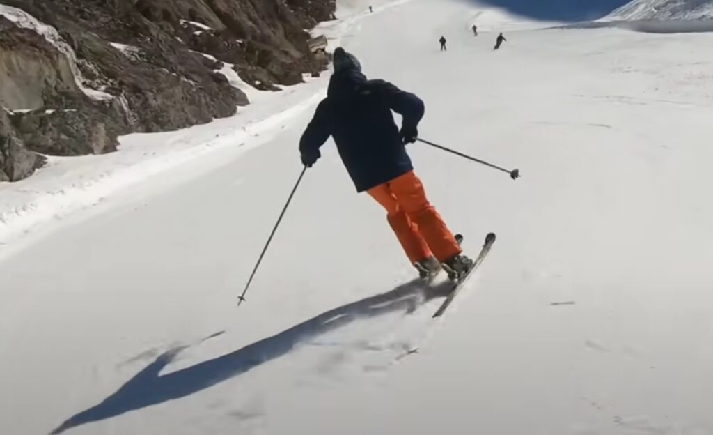 Pârtie de schi pe Muntele Găina: O sursă de turism durabil pentru toată Țara Moților