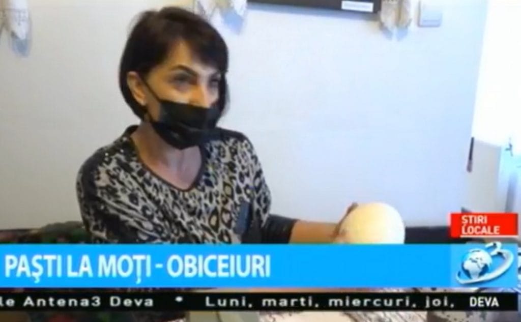 (VIDEO-Antena3) Împistritul ouălor la moții crișeni, între tradiție și modernitate