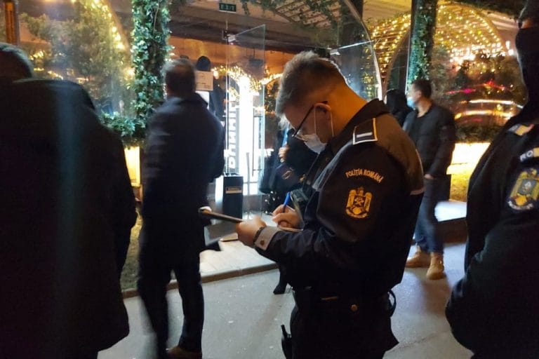 Polițiștii au spart un chef la o cabană din Gilău: Amendă usturătoare dată de oamenii legii!