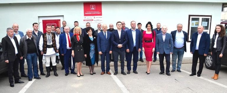 Deputatul Radu-Marcel Tuhuț și-a deschis birou parlamentar în Câmpeni