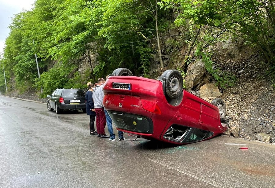 Accident pe DJ 107 M la intrare în Băișoara dinspre Săcel