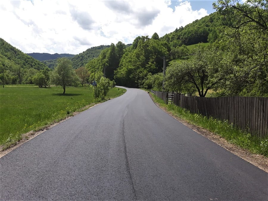 Consiliul Județean Cluj a finalizat lucrările de asfaltare pe drumul județean 103H Bologa – Săcuieu
