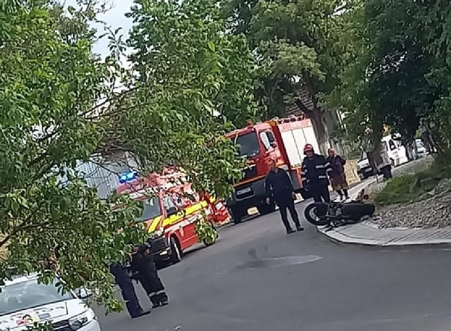 Un motociclist a fost accidentat pe DJ 767 Dobrești – Sîmbăta!