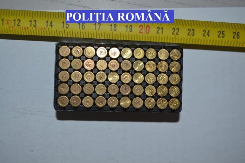 Controale ale polițiștilor din Alba pentru verificarea unor arme, materii explozive și substanțe periculoase: 9 infracțiuni au fost constatate!