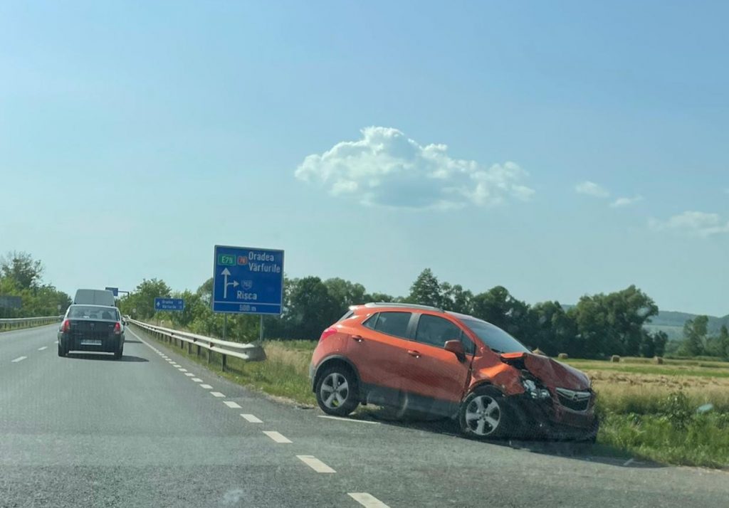 Patru persoane au ajuns la C.P.U. Brad în urma accidentului de la Țebea!