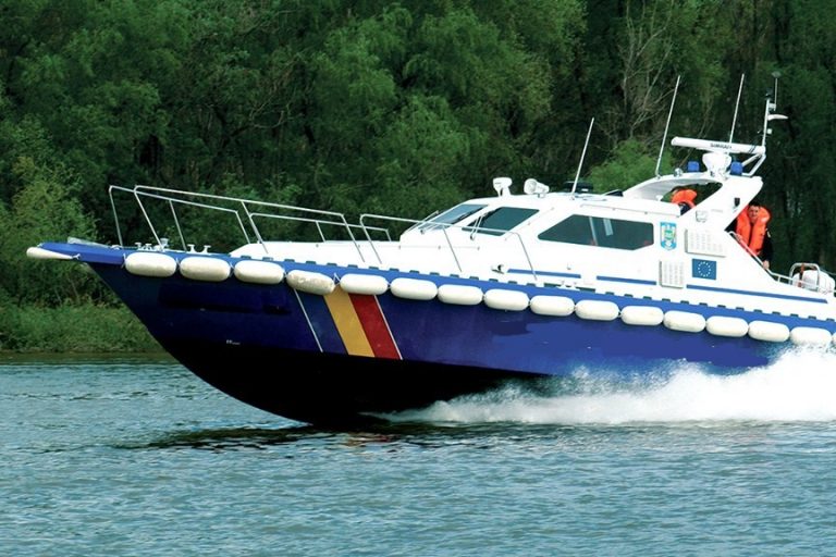 IADUL pentru șmecherii de pe Tarnița: Tișe trimite PAZNICI pe TARNIȚA cu 4 BĂRCI, o DRONĂ și alte echipamente speciale!