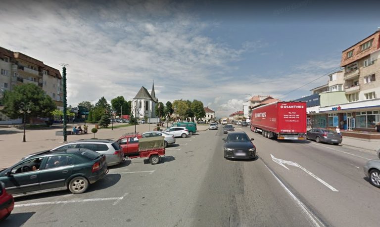 Se reabilitează zona centrală din Huedin, pe E60, de la Catedrala Moților, LIDL până la ieșirea din Huedin spre Oradea!