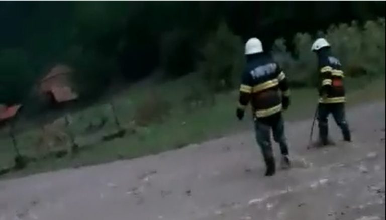 (VIDEO) Imagini INCREDIBILE cu VIITURA din Cluj, comuna Iara!