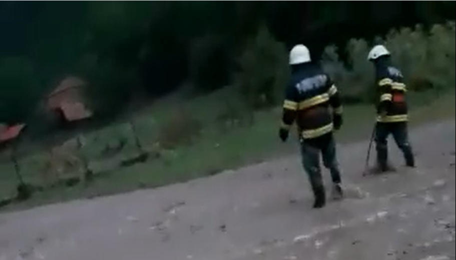 (VIDEO) Imagini INCREDIBILE cu VIITURA din Cluj, comuna Iara!