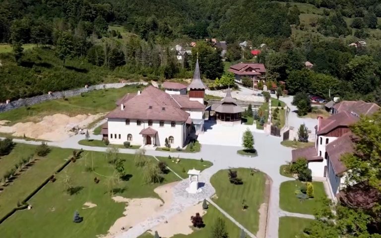 Mănăstirea din Lupșa, o oază de credință, adevăr, natură și frumos în sufletul Munților Apuseni