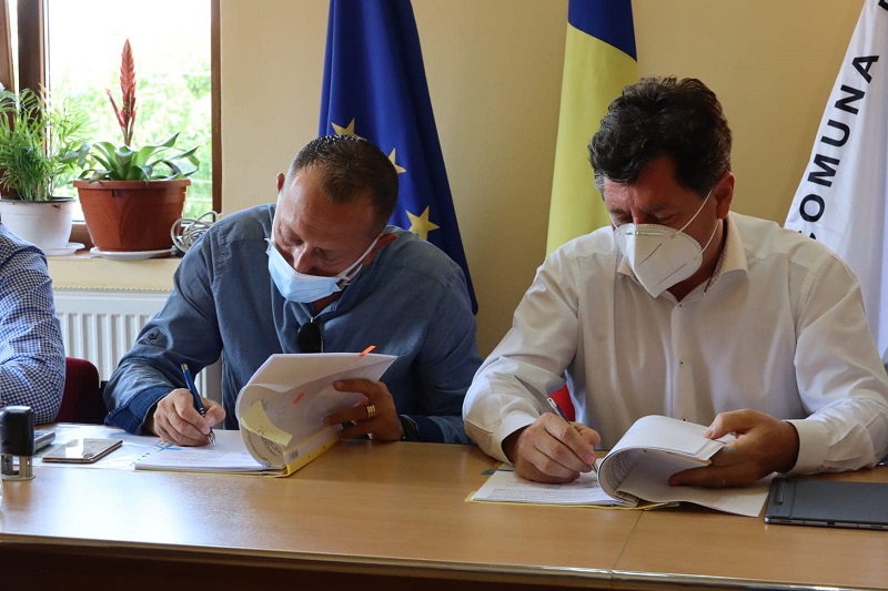 Se modernizează drumul care va scurta cu 25 km distanța între stațiunea Moneasa și Valea Mureșului!
