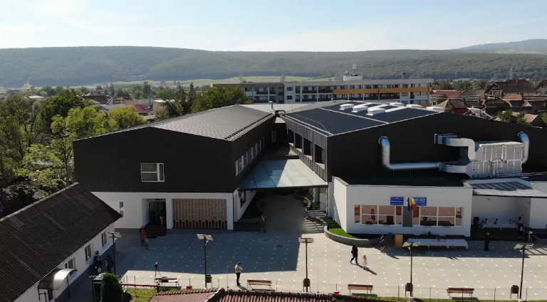 (VIDEO) A fost inaugurată noua clădire a Liceului Teoretic ”Gelu Voievod” din Gilău CLASELE I-IV