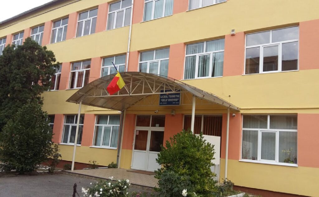 Liceul Teoretic „Gelu Voievod” din Gilău a scos la concurs două locuri de muncă