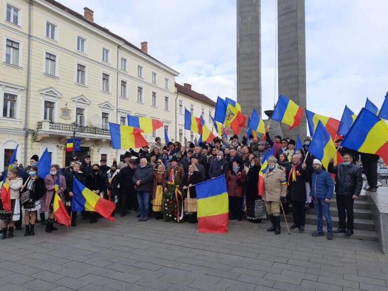 (VIDEO) Moții din Cluj-Napoca au omagiat personalitățile care au realizat Marea Unire de la 1918