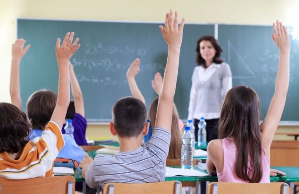 Scenariile de funcționare a școlilor și grădinițelor din zona Câmpeni-Abrud-Zlatna în săptămâna 22-26 noiembrie!
