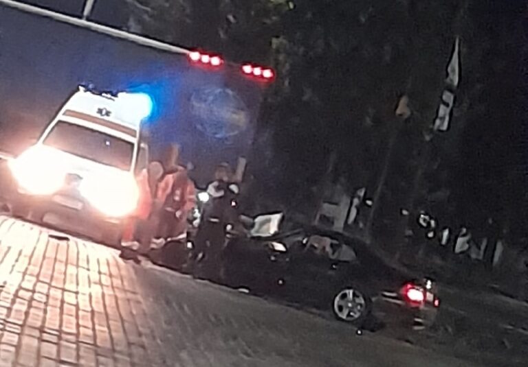 Accident, în Huedin, în curba din zona Lukoil