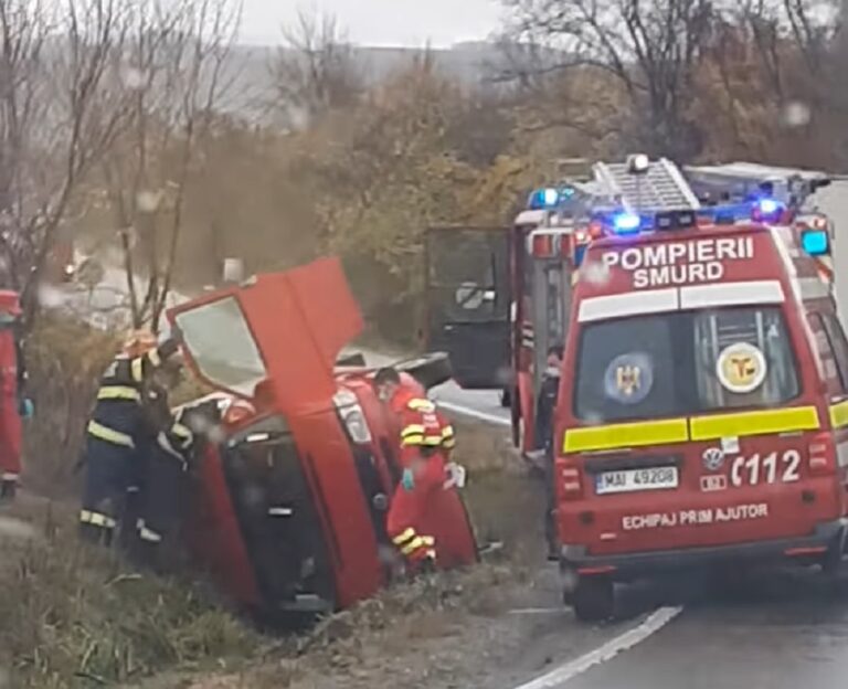 (VIDEO) Trei mașini au fost implicate într-un accident pe DN1 E60 în Tileagd!
