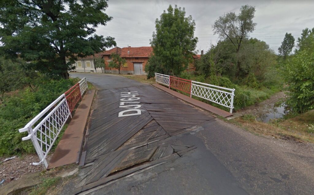 Pod nou în Nimăești, peste Valea Beiușele