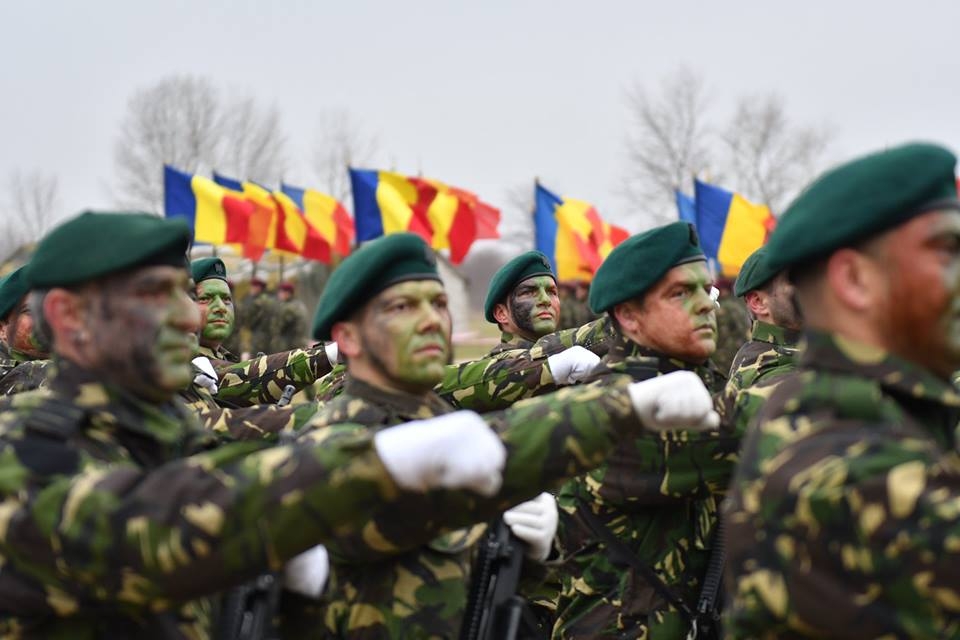 Înscrieri în armată pentru rezervişti voluntari: Se caută maiștri militari și subofițeri