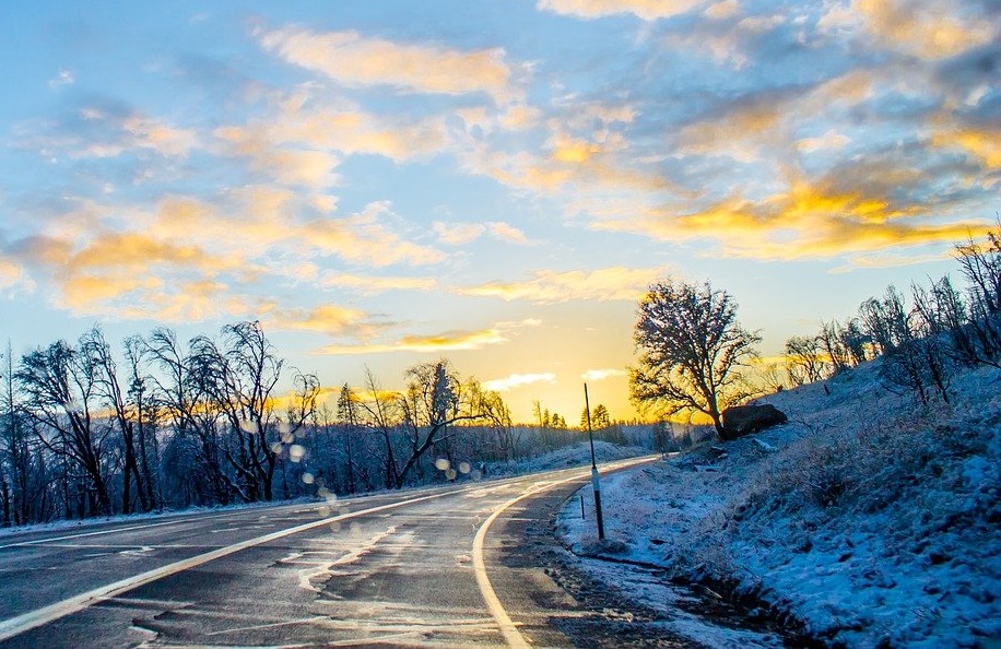 Nu vă așteptați la minuni de la drumari pe DN76, Deva-Oradea! De la -7°C în jos nici sarea nu face mare lucru! Atenție la gheață!