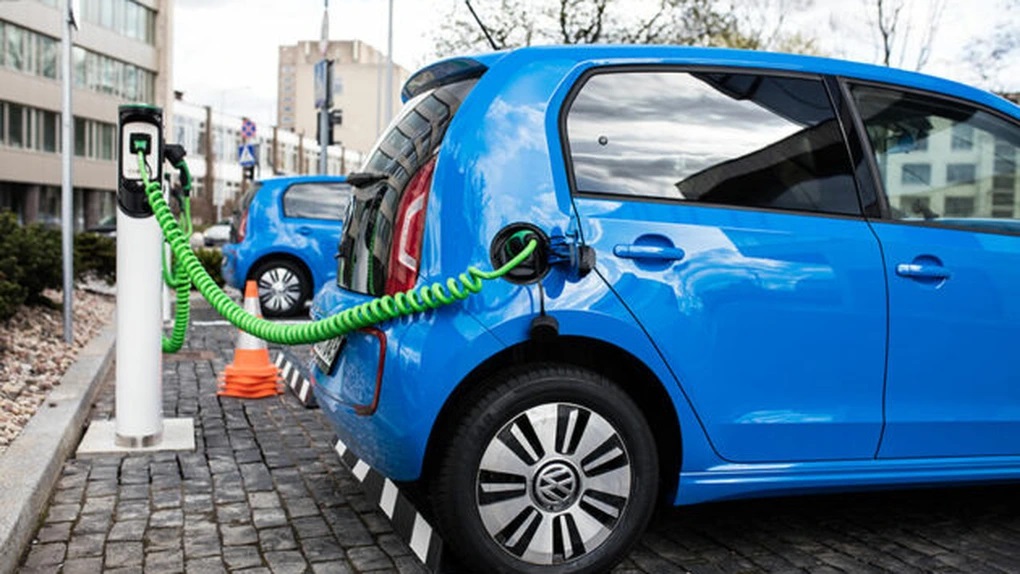 15 stații de reîncărcare pentru vehicule electrice în Beiuș