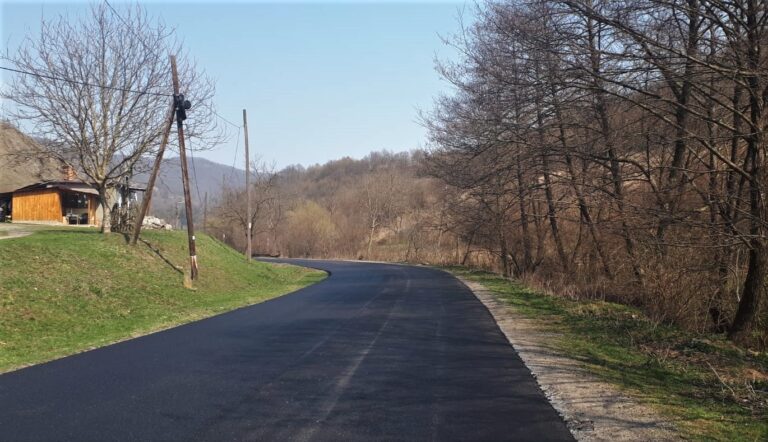 Se reia modernizarea drumului județean 107M Luna de Sus – Băișoara – Buru – DN75