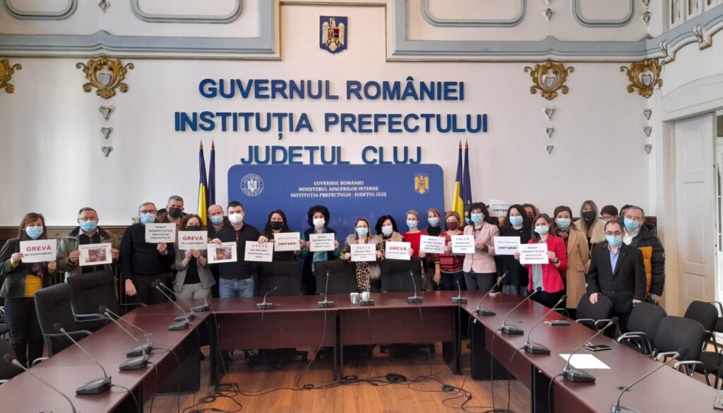 Dacă în primării, bugetarii trăiesc regește, în Prefecturi, sărăcia bate gerul din făurar! Croitoru: La Cluj, toate-s scumpe! Salarii mici, responsabilitate mare!