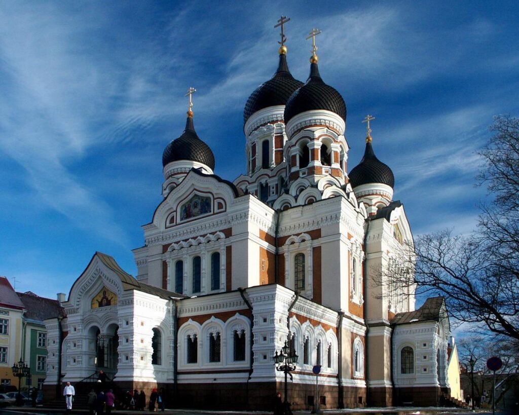 Biserica Ortodoxă se dezice de AUR și se separă de (ultra)naționalismul zgomotos exacerbat